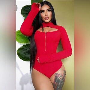 Colombian 🇨🇴 Red Bodysuit Margarita Low Cut With Front Zipper
